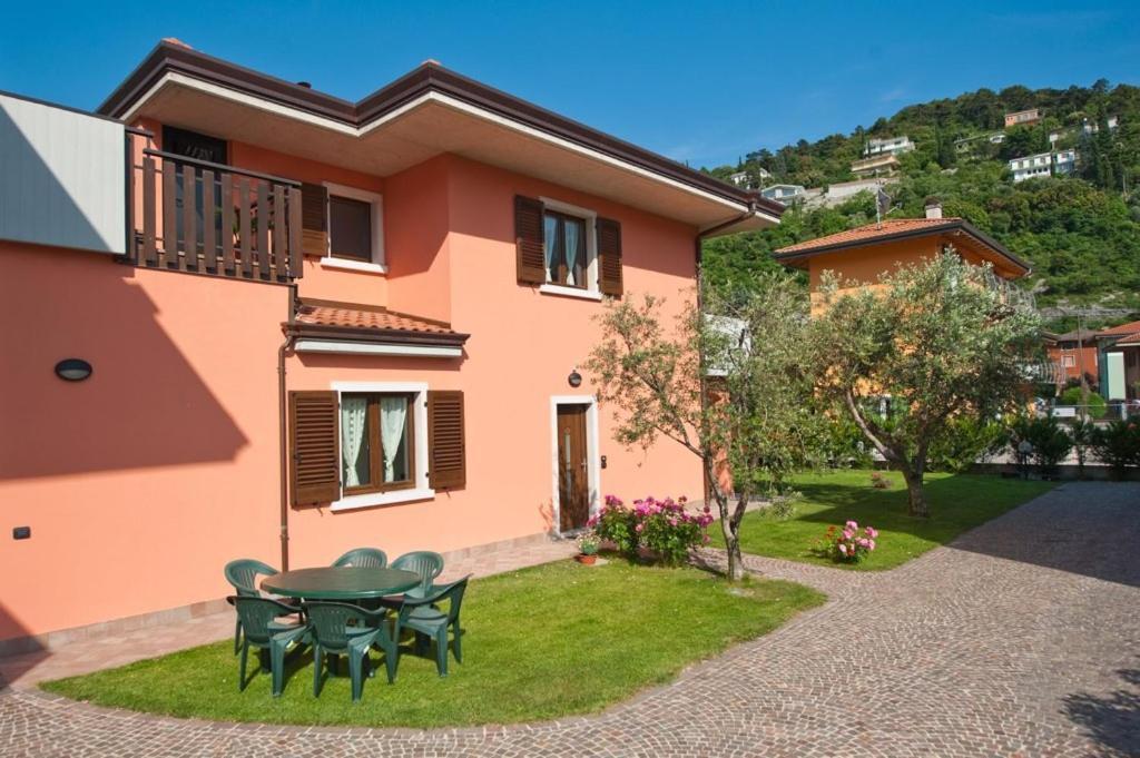 Casa Martinelli Apartment Torbole Sul Garda Exterior photo